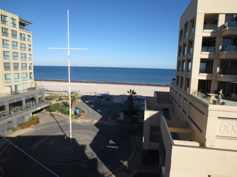 Lights Landing Apartments - Hobart Tourism 15