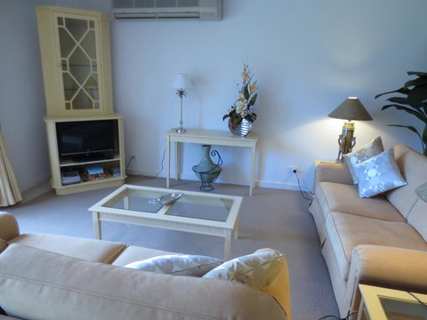 Lights Landing Apartments - Hobart Tourism 6