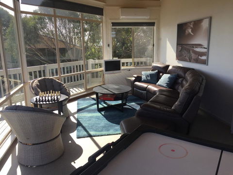 White Sands Holiday Retreat - Hobart Tourism 19