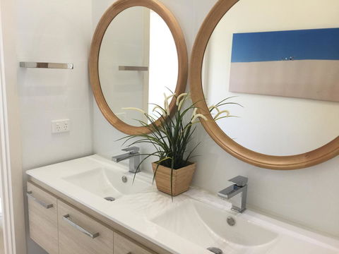 White Sands Holiday Retreat - Hobart Tourism 25