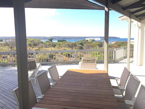 White Sands Holiday Retreat - Hobart Tourism 11