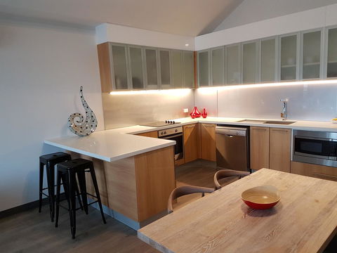 Semaphore Splash Apartments - Tourism TAS 10