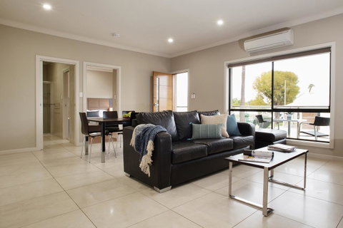 Renmark Holiday Apartments - Tourism TAS 1