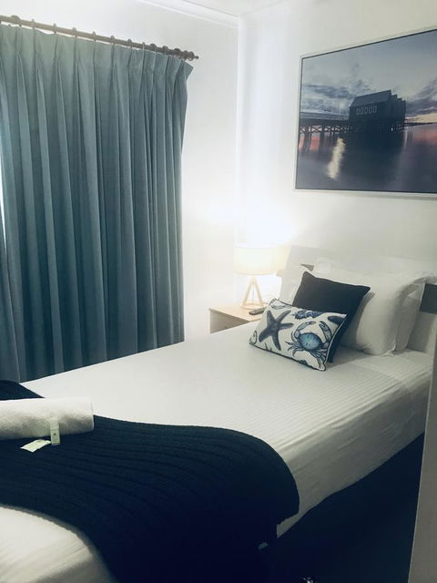 OCEAN BREEZE MOTEL - Tourism TAS 10
