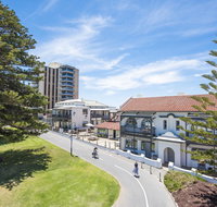 Seawall Apartments - Hobart Tourism