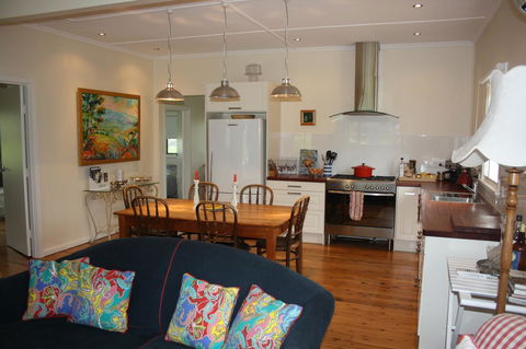 Rabbiters Hut - Tourism TAS 3