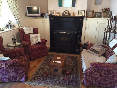 Lavender Cottage B&B - Hobart Tourism 5