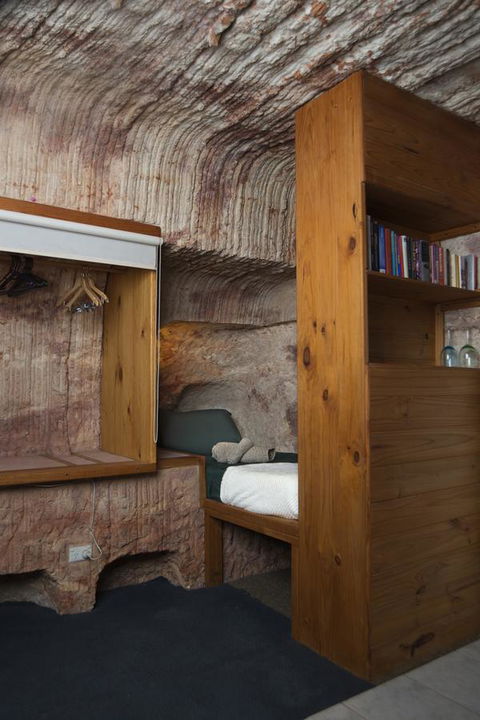 Ali\'s Underground Studio - Hobart Tourism 7