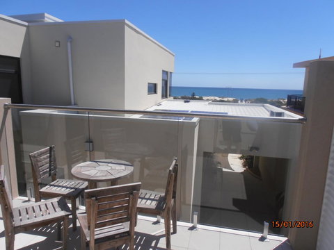 Atlantic West Beach Apartments - Tourism TAS 11