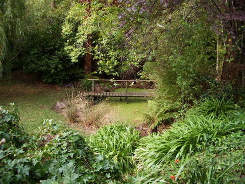 Hilltop - Hobart Tourism 11