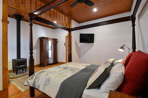 Trafalgar Premium Vintage Suites - Tourism TAS 22