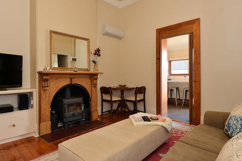 Trafalgar Premium Vintage Suites - Tourism TAS 18
