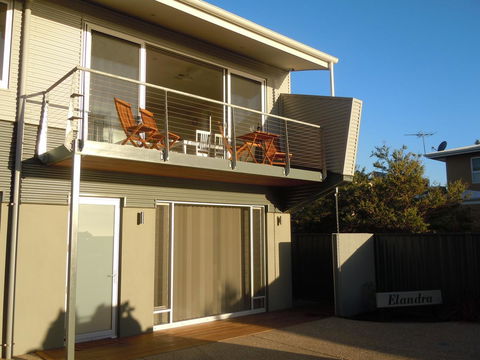 Elandra Holiday Home - Hobart Tourism 21