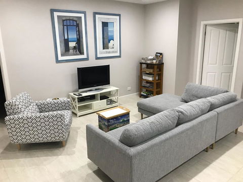 Elandra Holiday Home - Hobart Tourism 3