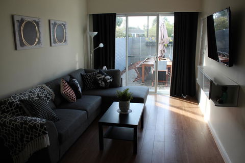 Christophers Villa - Hobart Tourism 38