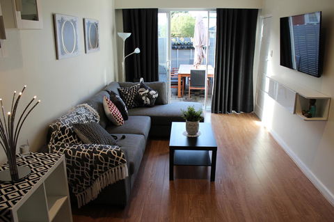 Christophers Villa - Hobart Tourism 24