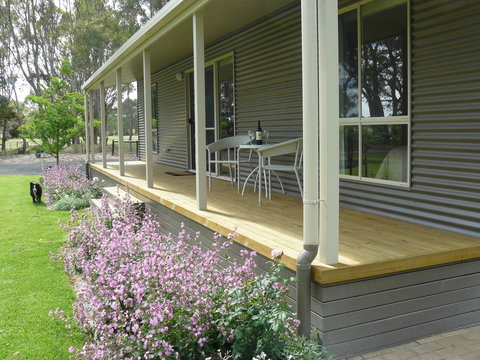 Camawald Coonawarra Cottage B&B - Tourism TAS 2