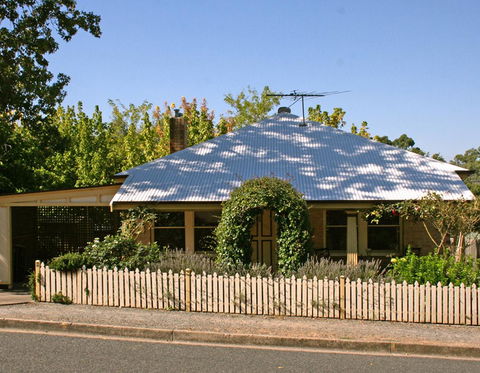 Oats Cottage - Hobart Tourism 11