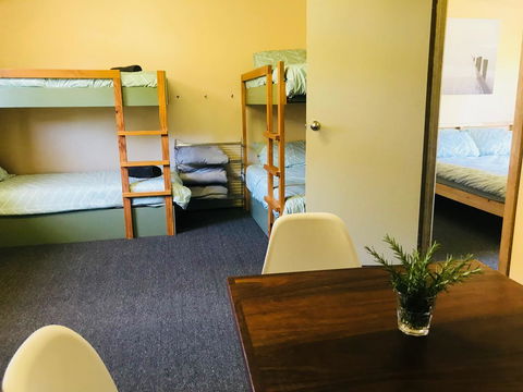 Longwood Retreat - Hobart Tourism 13