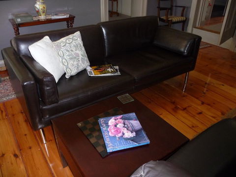 Country Bakehouse Accommodation - Hobart Tourism 7