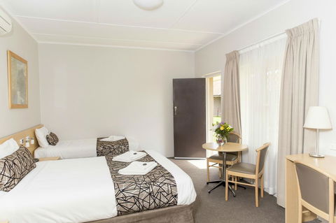Bathurst Motor Inn - Tourism TAS 24