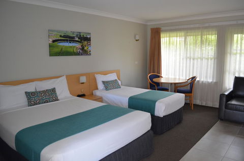 Bathurst Motor Inn - Tourism TAS 18