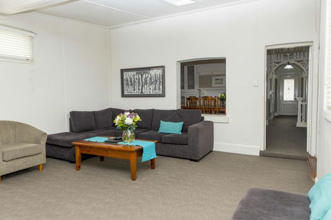 Bathurst Motor Inn - Tourism TAS 31