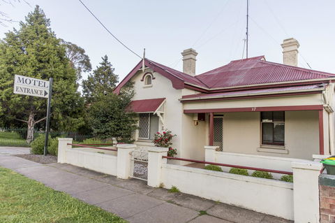 Bathurst Motor Inn - Tourism TAS 30