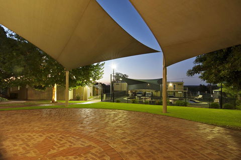 Loxton Community Hotel Motel - Hobart Tourism 7