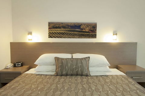 Loxton Community Hotel Motel - Hobart Tourism 22