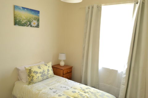 Prospect Holiday House - Hobart Tourism 2