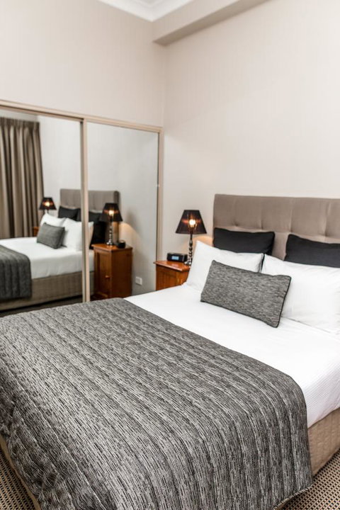 The Belmore Apartments Hotel - Tourism TAS 11