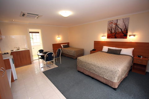 Clare Central - Tourism TAS 18