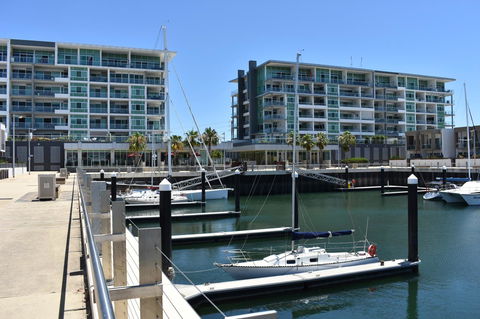 Breakwater Apartment - Tourism TAS 1