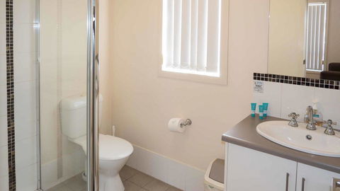 Wallaroo Holiday Park - Tourism TAS 32