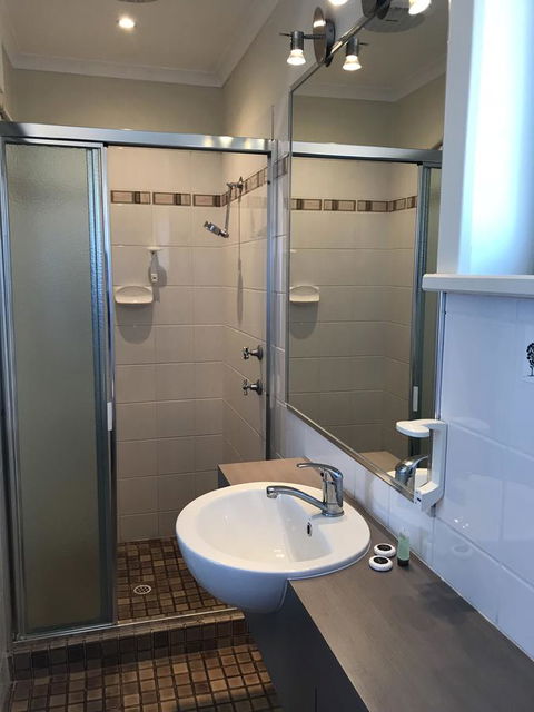 Robetown Motor Inn & Apartments - Hobart Tourism 14