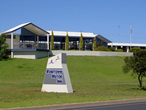 Robetown Motor Inn & Apartments - Hobart Tourism 0