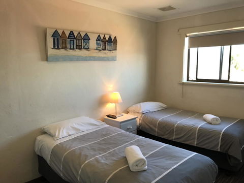 Robetown Motor Inn & Apartments - Hobart Tourism 12