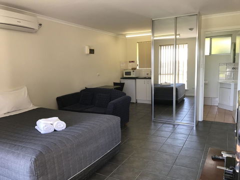 Robetown Motor Inn & Apartments - Hobart Tourism 41