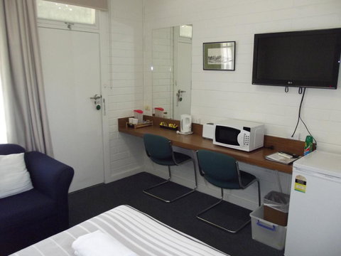 Guichen Bay Motel - Tourism TAS 29