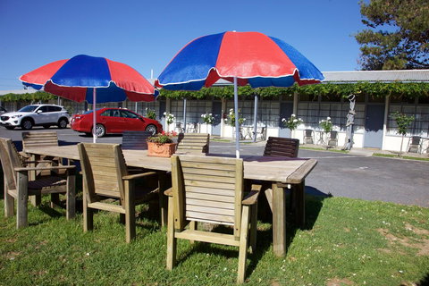 Guichen Bay Motel - Tourism TAS 31