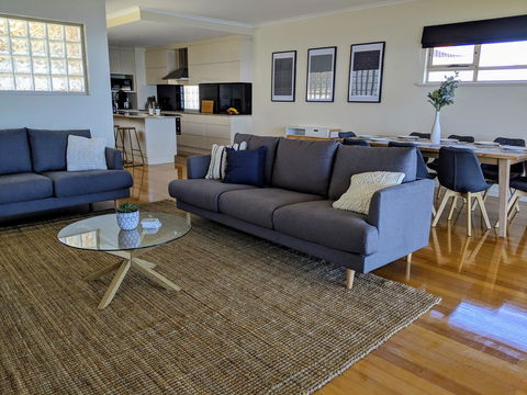 Ochre Point Beach House On Moana Seafront - Hobart Tourism 1