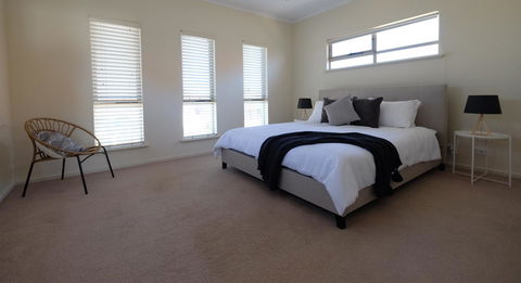 Ochre Point Beach House On Moana Seafront - Hobart Tourism 8