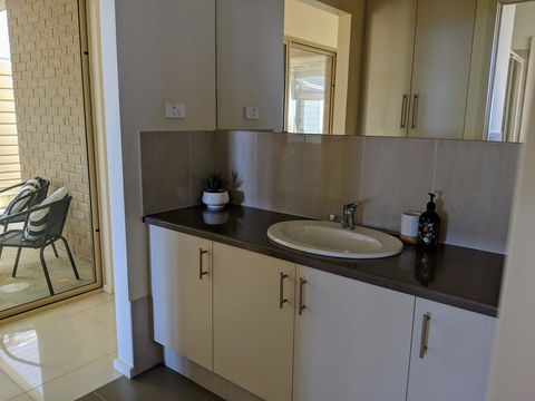 Ochre Point Beach House On Moana Seafront - Hobart Tourism 13