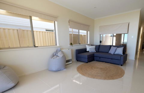 Ochre Point Beach House On Moana Seafront - Hobart Tourism 15