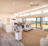 Middle River Beach House Western House