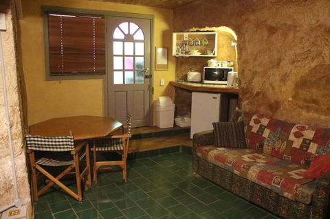 The Underground Motel - Hobart Tourism 1