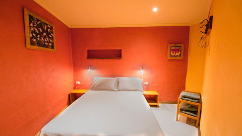 The Underground Motel - Hobart Tourism 12