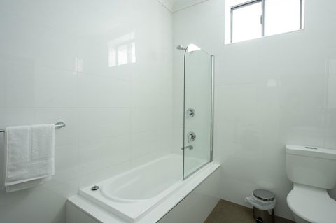 City Centre Motel Hotel - Tourism TAS 27