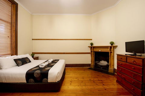 City Centre Motel Hotel - Tourism TAS 32